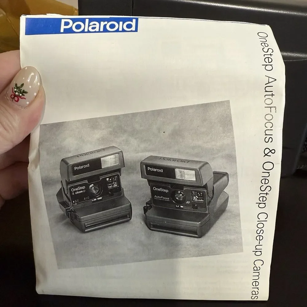 Polaroid 600 One Step Close Up Instant Camera‎ with Strap & Film New Open Box
